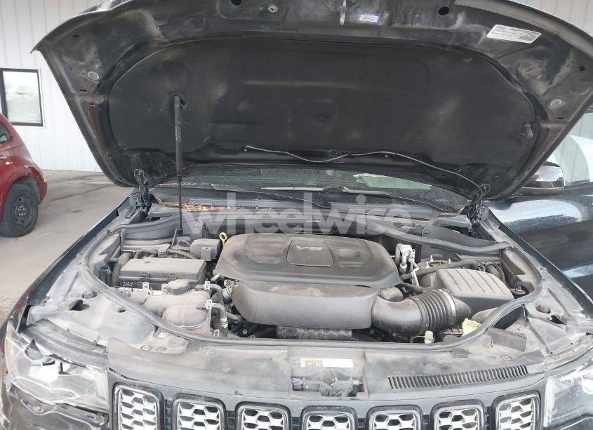 Photo 10 of 2018 Jeep Grand CHEROKEE ALTITUDE 4X2 (VIN 1C4RJEAG5JC485152)