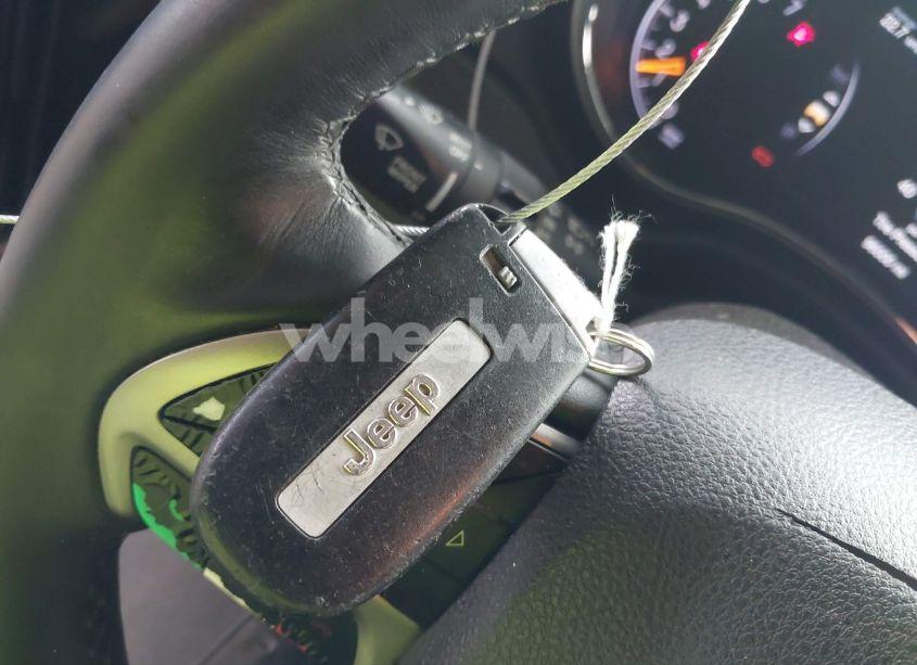 Photo 11 of 2018 Jeep Grand CHEROKEE ALTITUDE 4X2 (VIN 1C4RJEAG5JC485152)