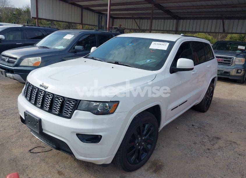 Photo 2 of 2019 Jeep Grand CHEROKEE ALTITUDE 4X2 (VIN 1C4RJEAG5KC621393)
