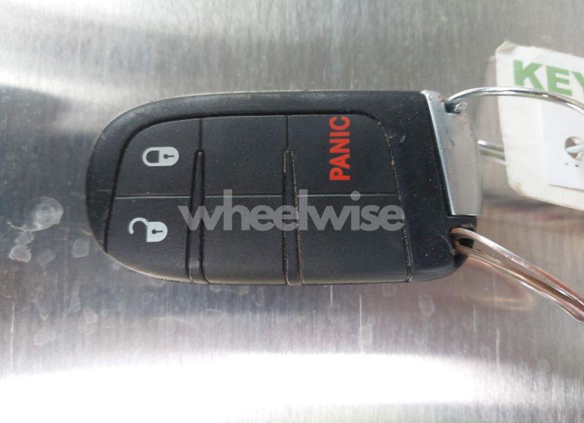 Photo 11 of 2019 Jeep Grand CHEROKEE LAREDO 4X2 (VIN 1C4RJEAG5KC824221)