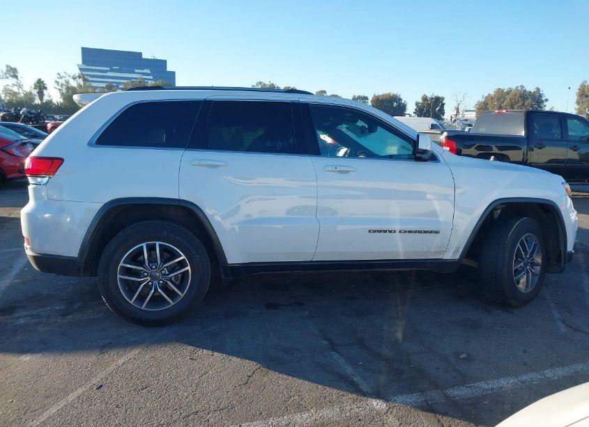 Photo 13 of 2020 Jeep Grand CHEROKEE LAREDO E 4X2 (VIN 1C4RJEAG5LC300844)