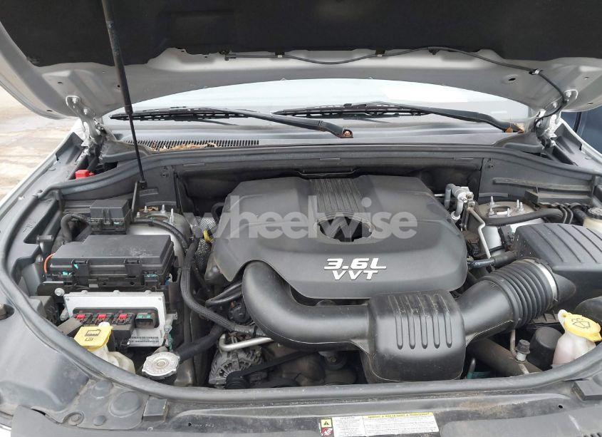 Photo 10 of 2012 Jeep Grand CHEROKEE LAREDO (VIN 1C4RJEAG6CC215642)