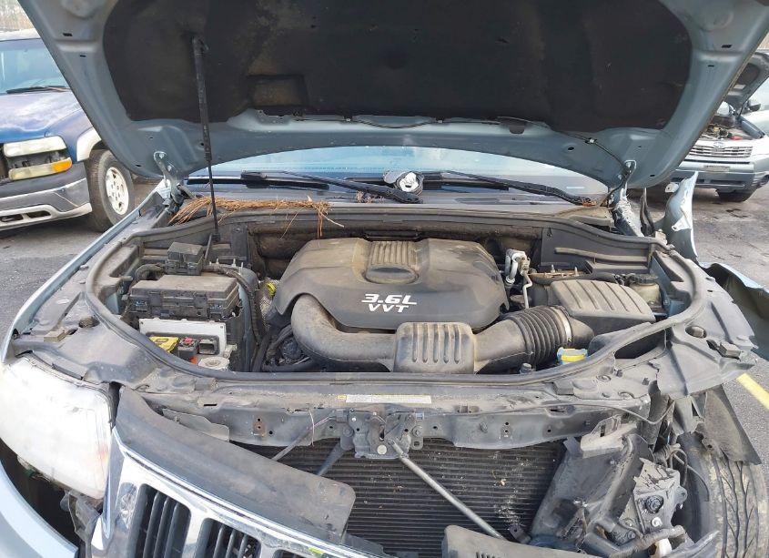 Photo 10 of 2012 Jeep Grand CHEROKEE LAREDO (VIN 1C4RJEAG6CC229475)