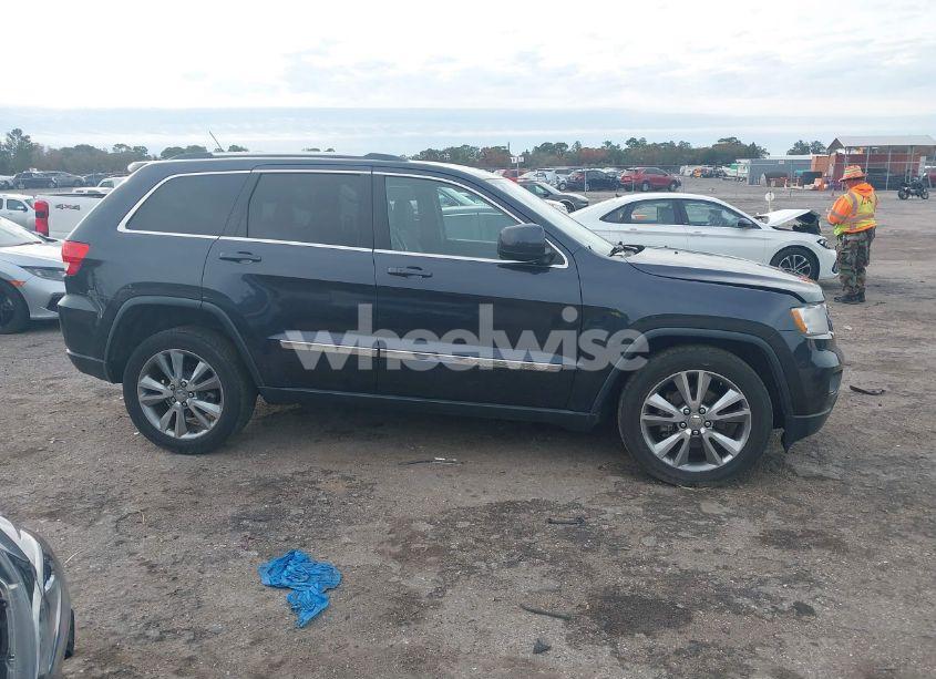 Photo 14 of 2013 Jeep Grand CHEROKEE LAREDO (VIN 1C4RJEAG6DC533858)
