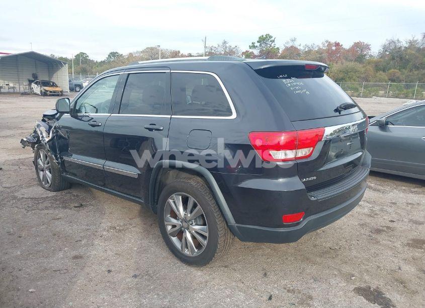 Photo 3 of 2013 Jeep Grand CHEROKEE LAREDO (VIN 1C4RJEAG6DC533858)