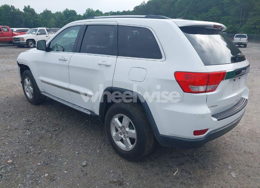 Photo 3 of 2013 Jeep Grand CHEROKEE LAREDO (VIN 1C4RJEAG6DC647164)