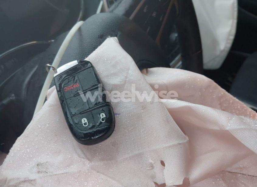 Photo 11 of 2017 Jeep Grand CHEROKEE LAREDO 4X2 (VIN 1C4RJEAG6HC943713)