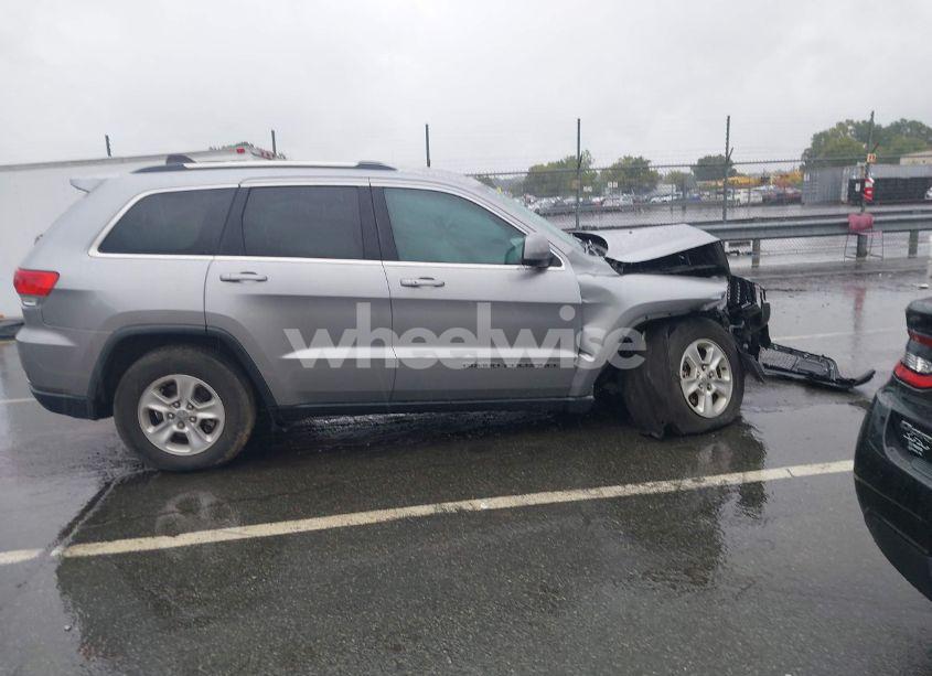 Photo 13 of 2017 Jeep Grand CHEROKEE LAREDO 4X2 (VIN 1C4RJEAG6HC943713)