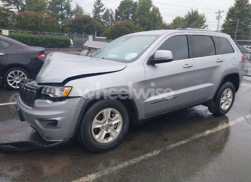 Photo 2 of 2017 Jeep Grand CHEROKEE LAREDO 4X2 (VIN 1C4RJEAG6HC943713)