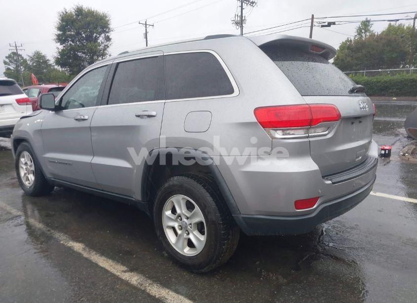 Photo 3 of 2017 Jeep Grand CHEROKEE LAREDO 4X2 (VIN 1C4RJEAG6HC943713)