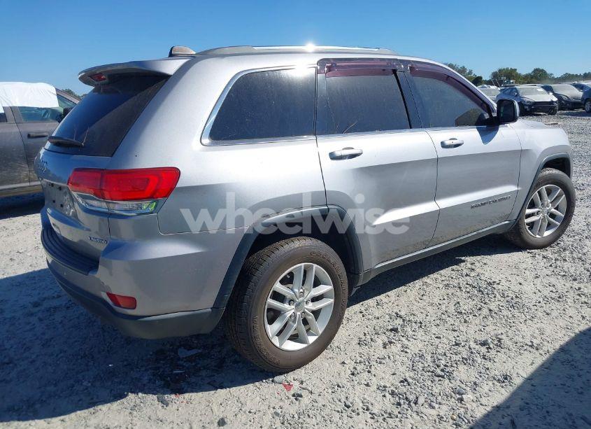 Photo 4 of 2018 Jeep Grand CHEROKEE LAREDO E 4X2 (VIN 1C4RJEAG6JC145105)