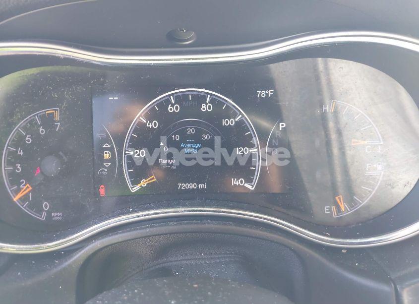 Photo 7 of 2018 Jeep Grand CHEROKEE LAREDO E 4X2 (VIN 1C4RJEAG6JC145105)