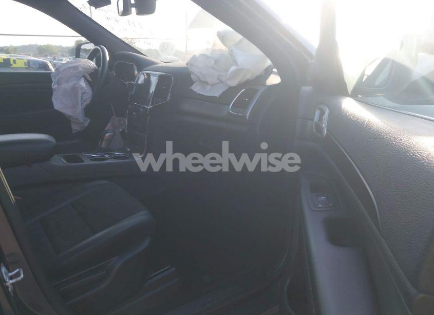 Photo 5 of 2020 Jeep Grand CHEROKEE ALTITUDE 4X2 (VIN 1C4RJEAG6LC118408)