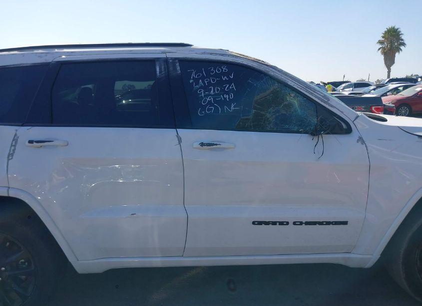 Photo 14 of 2020 Jeep Grand CHEROKEE ALTITUDE 4X2 (VIN 1C4RJEAG6LC391719)