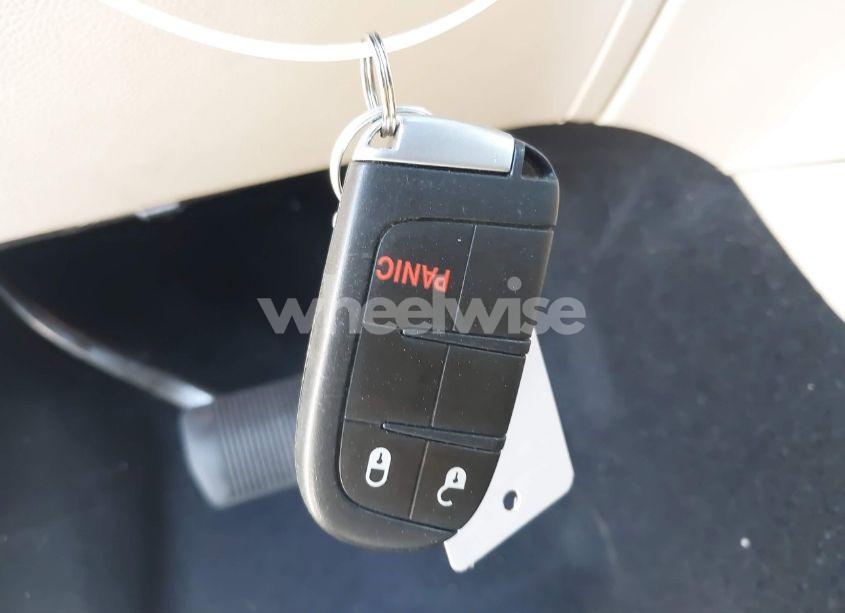 Photo 11 of 2021 Jeep Grand CHEROKEE LAREDO E 4X2 (VIN 1C4RJEAG6MC719089)