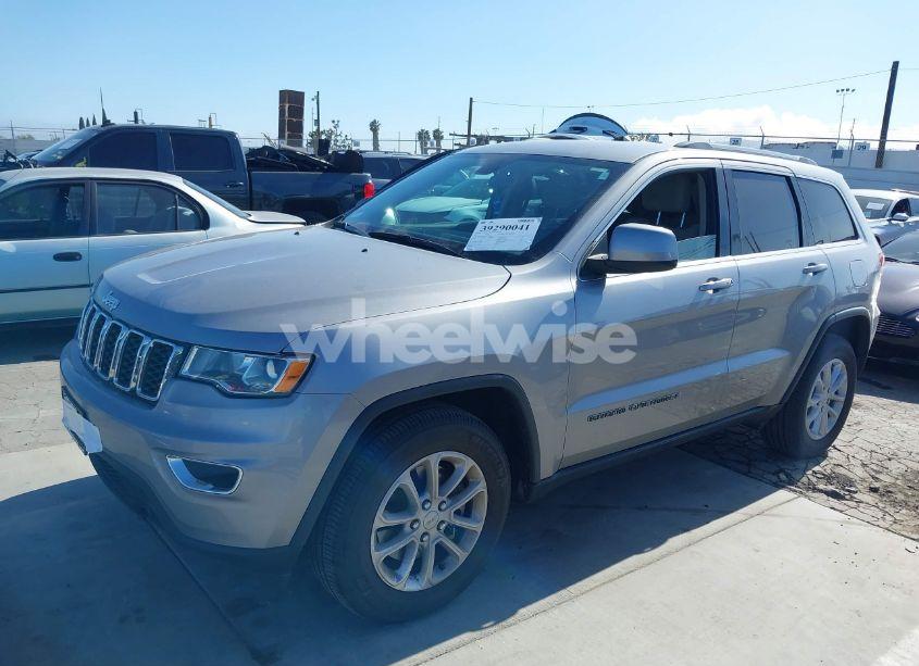 Photo 2 of 2021 Jeep Grand CHEROKEE LAREDO E 4X2 (VIN 1C4RJEAG6MC719089)