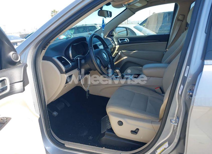 Photo 5 of 2021 Jeep Grand CHEROKEE LAREDO E 4X2 (VIN 1C4RJEAG6MC719089)