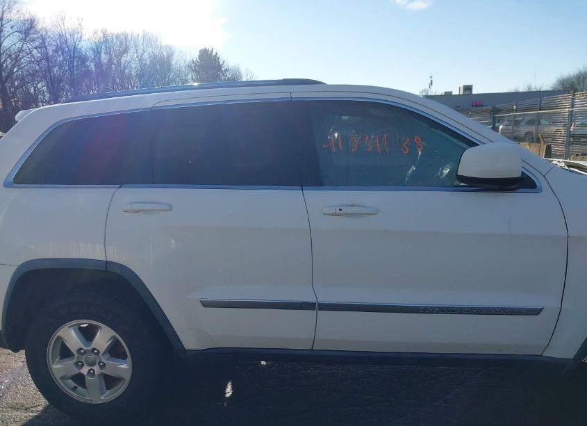 Photo 13 of 2012 Jeep Grand CHEROKEE LAREDO (VIN 1C4RJEAG7CC162577)