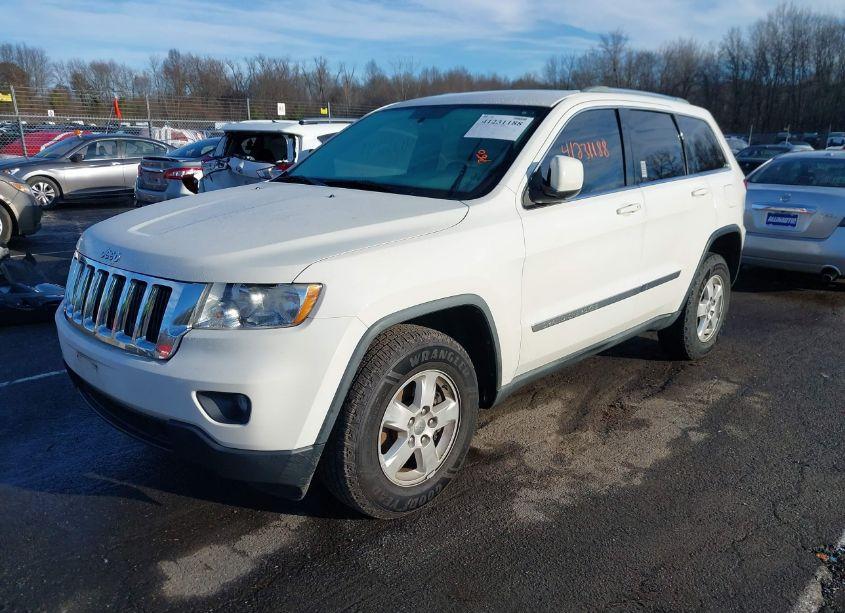 Photo 2 of 2012 Jeep Grand CHEROKEE LAREDO (VIN 1C4RJEAG7CC162577)