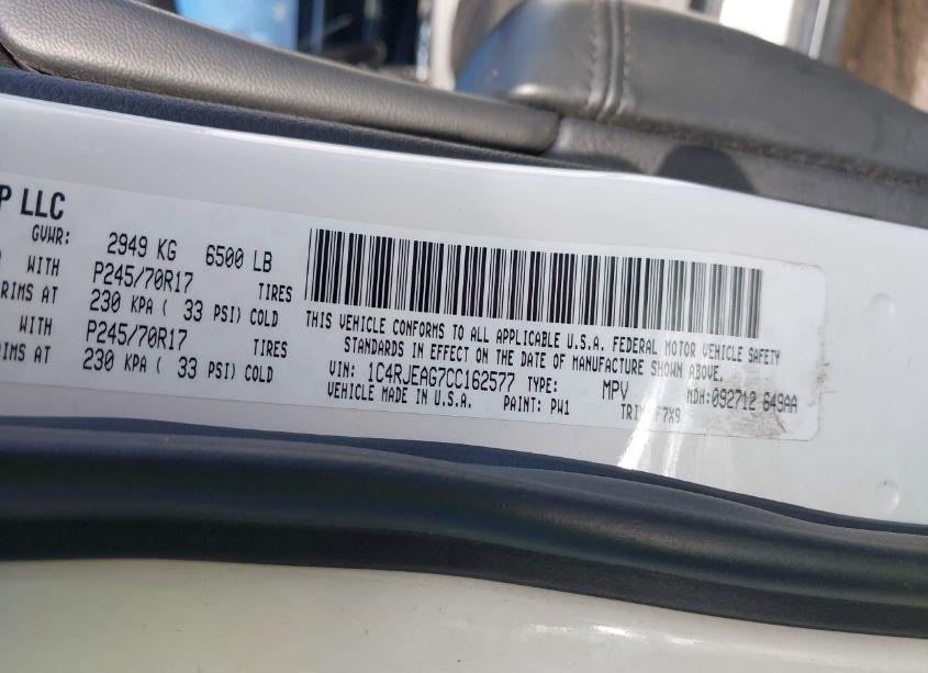 Photo 9 of 2012 Jeep Grand CHEROKEE LAREDO (VIN 1C4RJEAG7CC162577)