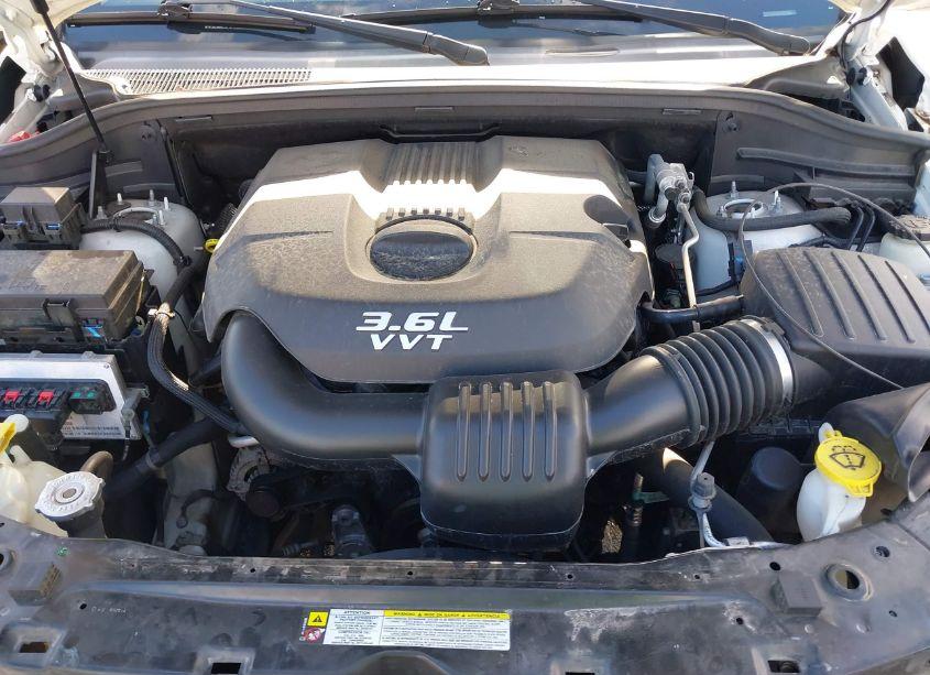 Photo 10 of 2012 Jeep Grand CHEROKEE LAREDO (VIN 1C4RJEAG7CC162675)