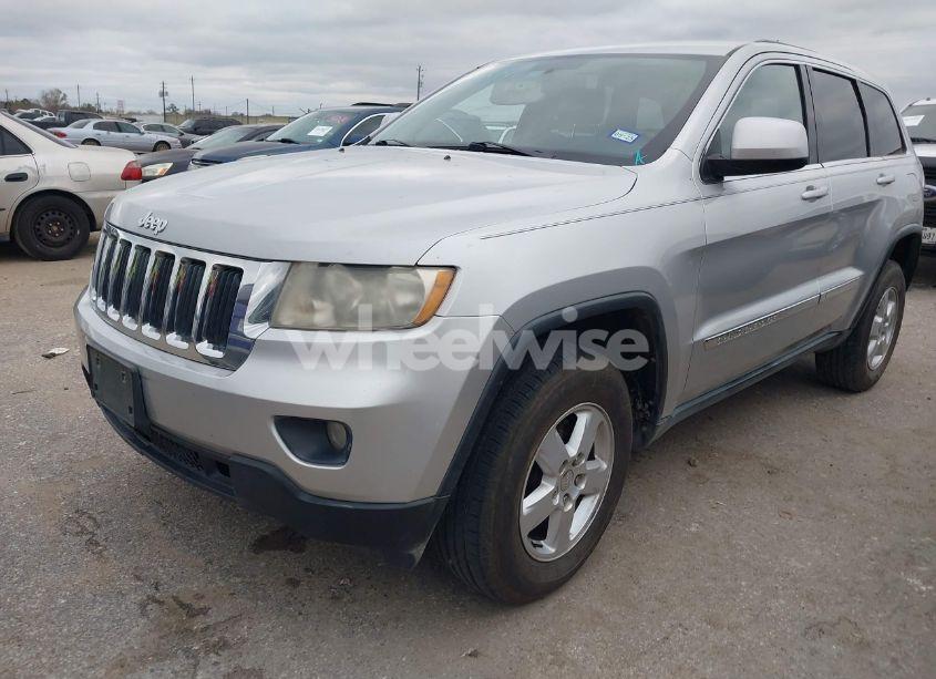Photo 2 of 2012 Jeep Grand CHEROKEE LAREDO (VIN 1C4RJEAG7CC305351)