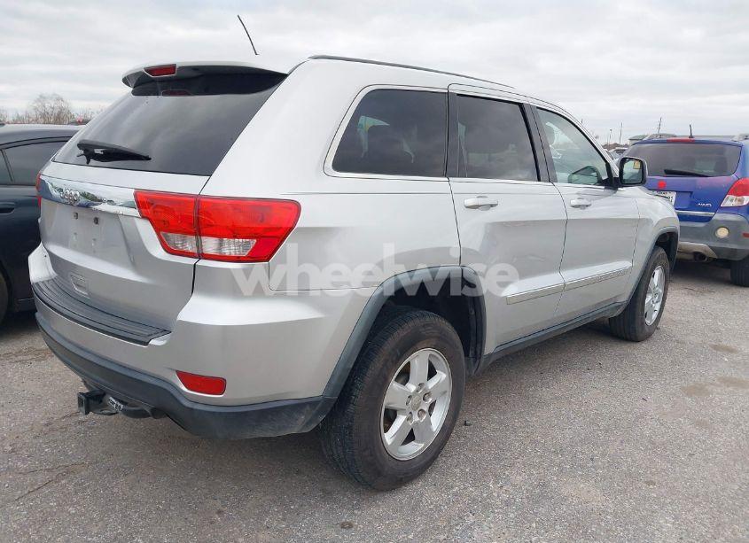 Photo 4 of 2012 Jeep Grand CHEROKEE LAREDO (VIN 1C4RJEAG7CC305351)