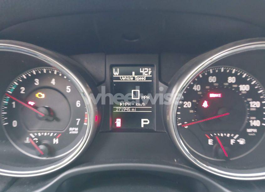 Photo 7 of 2012 Jeep Grand CHEROKEE LAREDO (VIN 1C4RJEAG7CC305351)