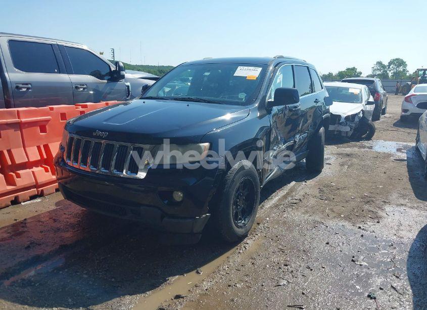 Photo 2 of 2012 Jeep Grand CHEROKEE LAREDO (VIN 1C4RJEAG7CC314082)