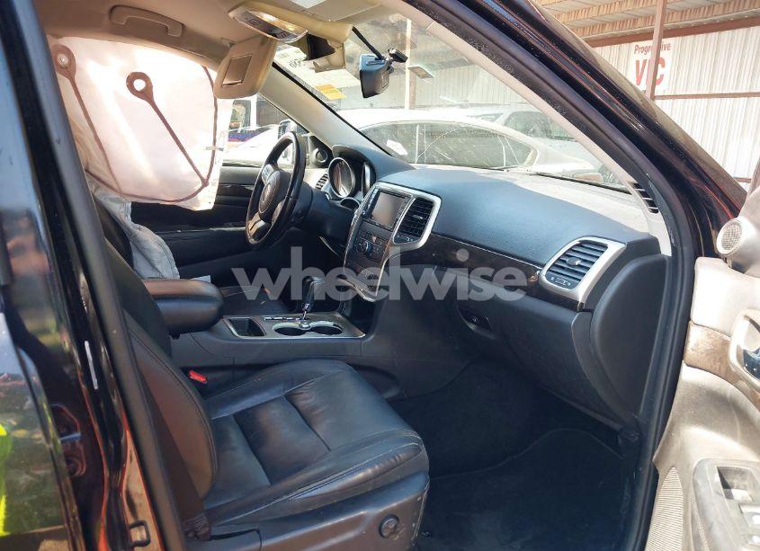 Photo 5 of 2012 Jeep Grand CHEROKEE LAREDO (VIN 1C4RJEAG7CC314082)