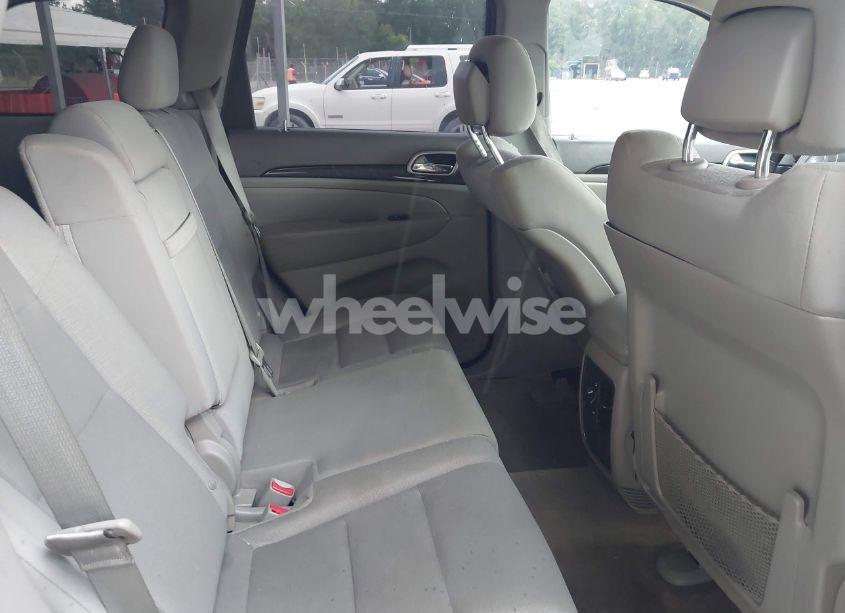 Photo 8 of 2013 Jeep Grand CHEROKEE LAREDO (VIN 1C4RJEAG7DC569770)