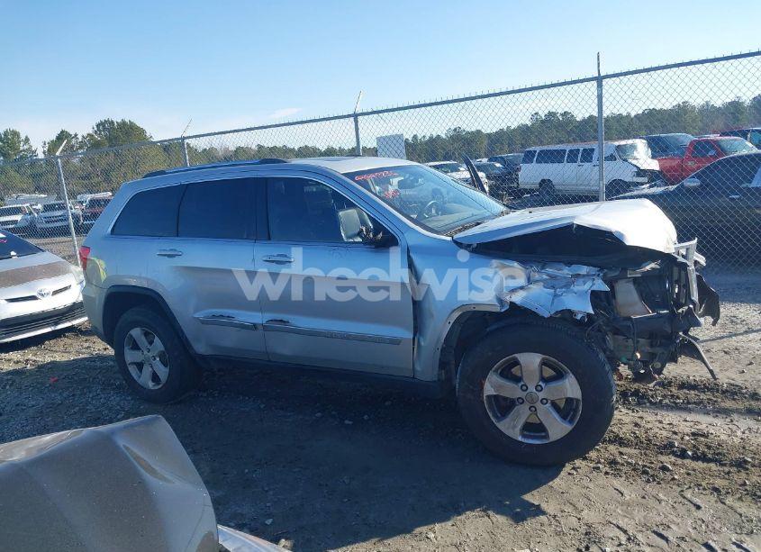 Photo 13 of 2013 Jeep Grand CHEROKEE LAREDO (VIN 1C4RJEAG7DC591557)