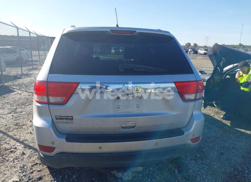 Photo 16 of 2013 Jeep Grand CHEROKEE LAREDO (VIN 1C4RJEAG7DC591557)