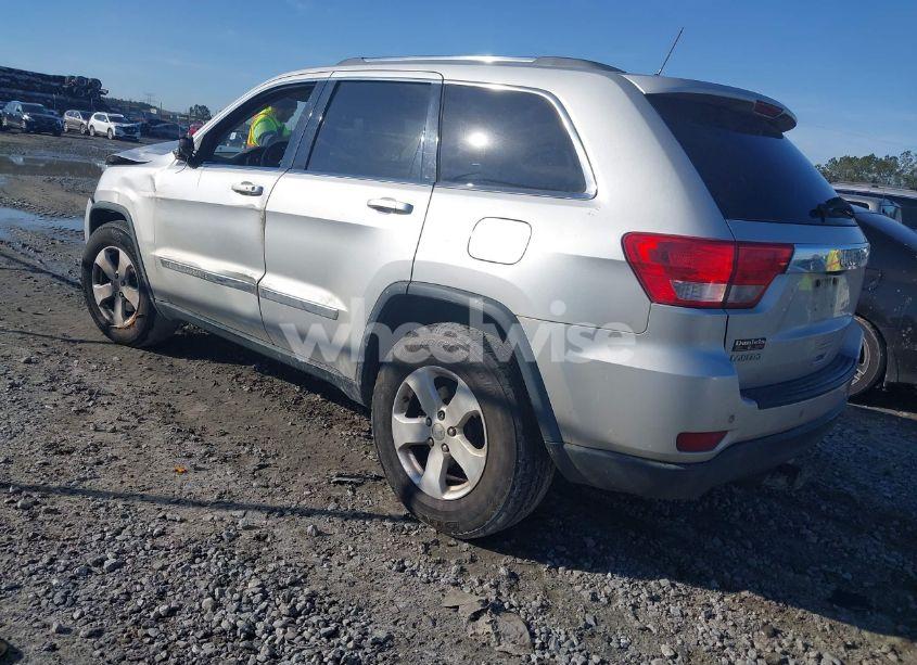 Photo 3 of 2013 Jeep Grand CHEROKEE LAREDO (VIN 1C4RJEAG7DC591557)