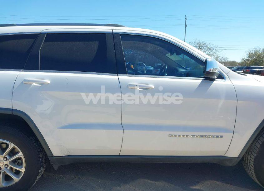 Photo 13 of 2014 Jeep Grand CHEROKEE LAREDO (VIN 1C4RJEAG7EC120221)