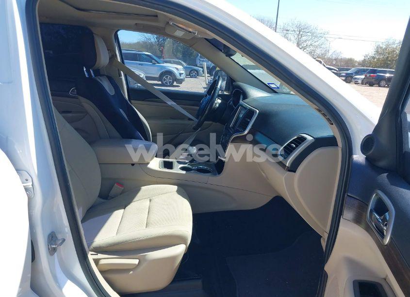 Photo 5 of 2014 Jeep Grand CHEROKEE LAREDO (VIN 1C4RJEAG7EC120221)