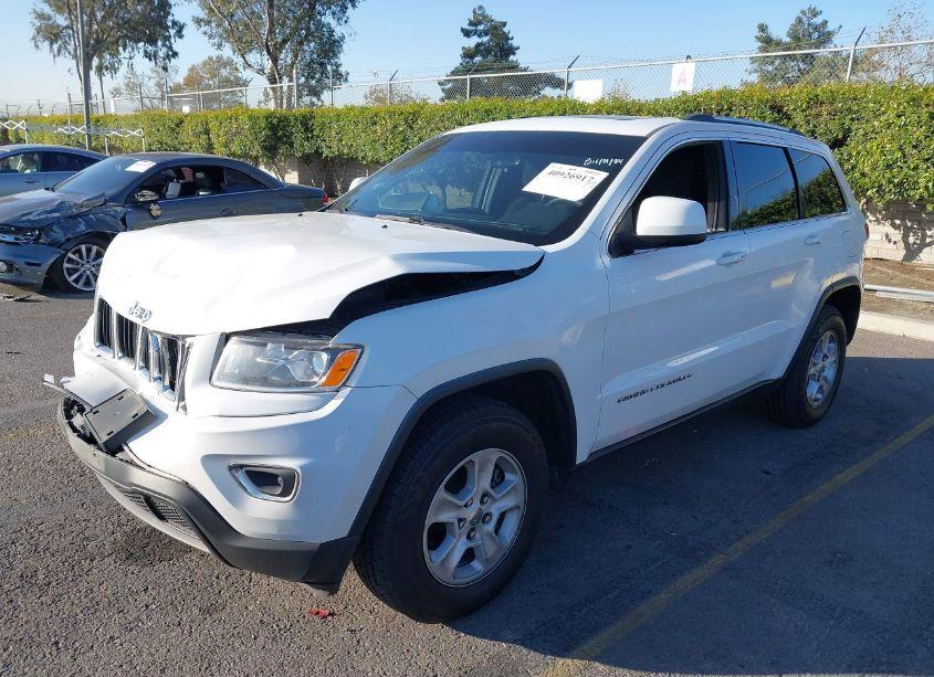 Photo 2 of 2015 Jeep Grand CHEROKEE LAREDO (VIN 1C4RJEAG7FC792460)