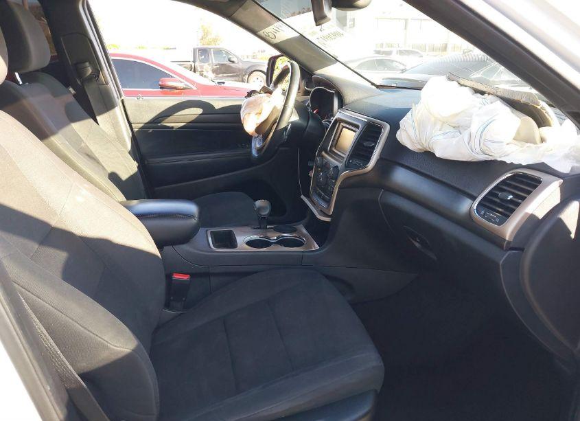 Photo 5 of 2015 Jeep Grand CHEROKEE LAREDO (VIN 1C4RJEAG7FC792460)