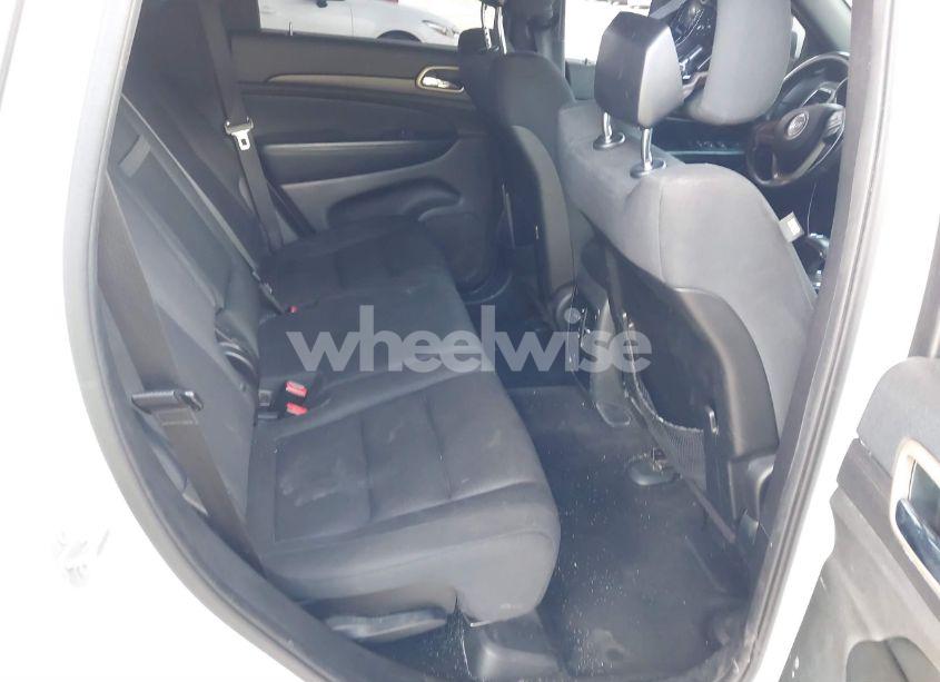 Photo 8 of 2015 Jeep Grand CHEROKEE LAREDO (VIN 1C4RJEAG7FC798226)