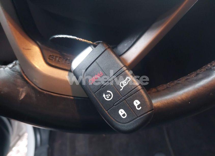 Photo 11 of 2017 Jeep Grand CHEROKEE LAREDO 4X2 (VIN 1C4RJEAG7HC637684)