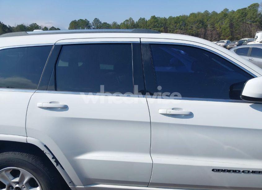Photo 13 of 2017 Jeep Grand CHEROKEE LAREDO 4X2 (VIN 1C4RJEAG7HC637684)