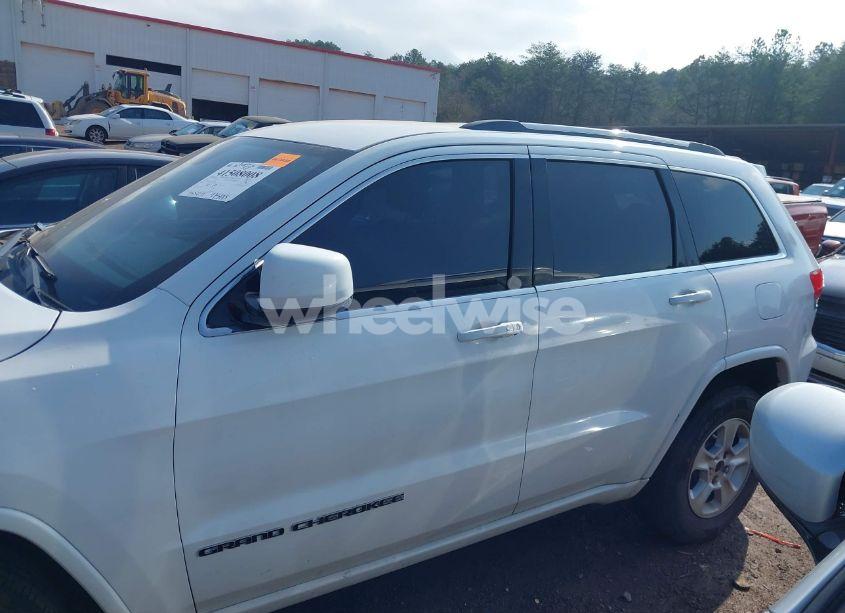 Photo 14 of 2017 Jeep Grand CHEROKEE LAREDO 4X2 (VIN 1C4RJEAG7HC637684)