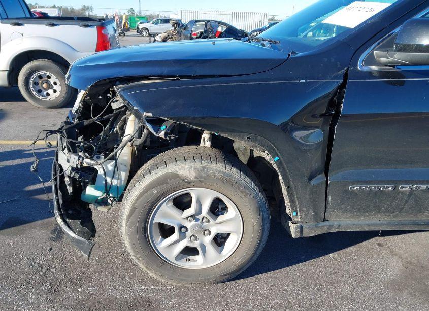 Photo 17 of 2017 Jeep Grand CHEROKEE LAREDO 4X2 (VIN 1C4RJEAG7HC804951)