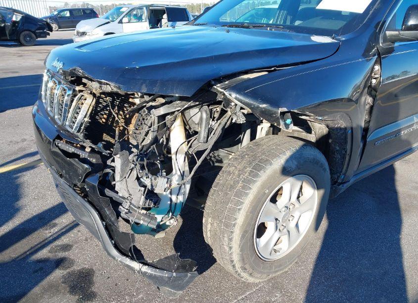 Photo 6 of 2017 Jeep Grand CHEROKEE LAREDO 4X2 (VIN 1C4RJEAG7HC804951)