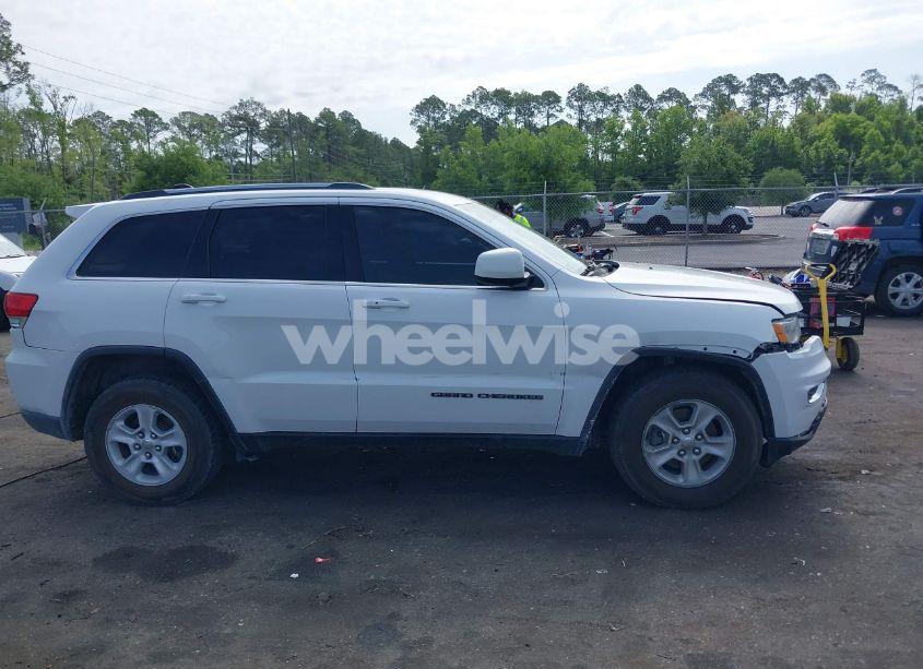 Photo 13 of 2017 Jeep Grand CHEROKEE LAREDO 4X2 (VIN 1C4RJEAG7HC929917)