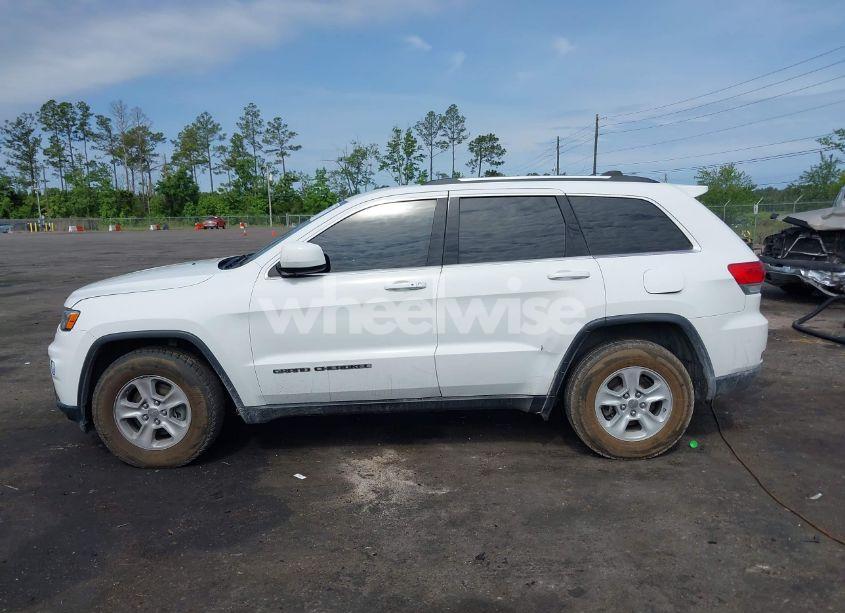 Photo 14 of 2017 Jeep Grand CHEROKEE LAREDO 4X2 (VIN 1C4RJEAG7HC929917)