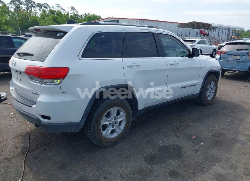 Photo 4 of 2017 Jeep Grand CHEROKEE LAREDO 4X2 (VIN 1C4RJEAG7HC929917)