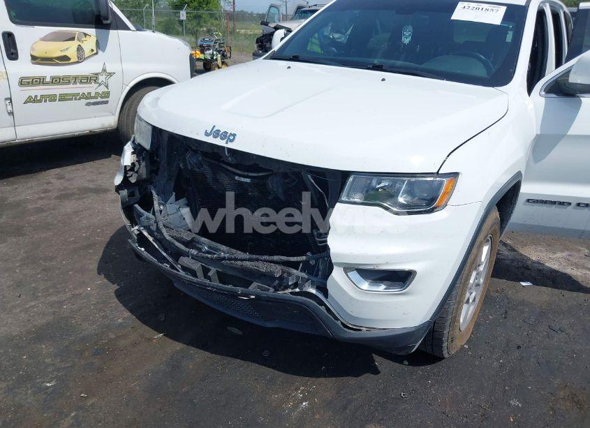 Photo 6 of 2017 Jeep Grand CHEROKEE LAREDO 4X2 (VIN 1C4RJEAG7HC929917)