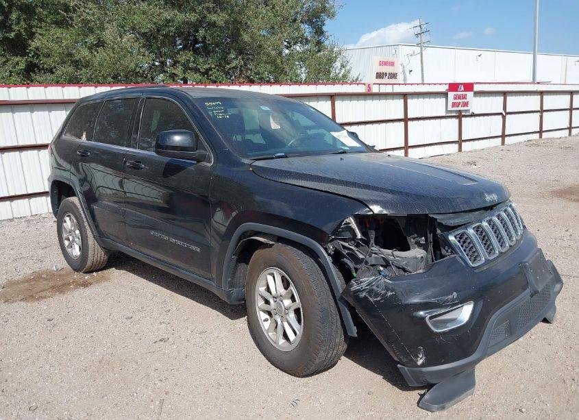 2018 Jeep Grand CHEROKEE LAREDO 4X2 (VIN 1C4RJEAG7JC455411) main photo