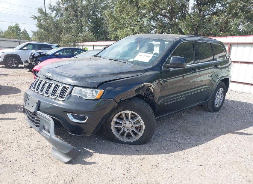 Photo 2 of 2018 Jeep Grand CHEROKEE LAREDO 4X2 (VIN 1C4RJEAG7JC455411)
